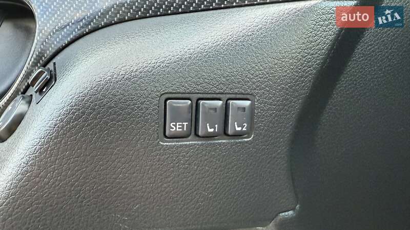 Позашляховик / Кросовер Nissan Rogue 2018 в Києві