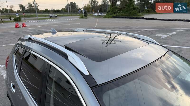 Позашляховик / Кросовер Nissan Rogue 2018 в Києві