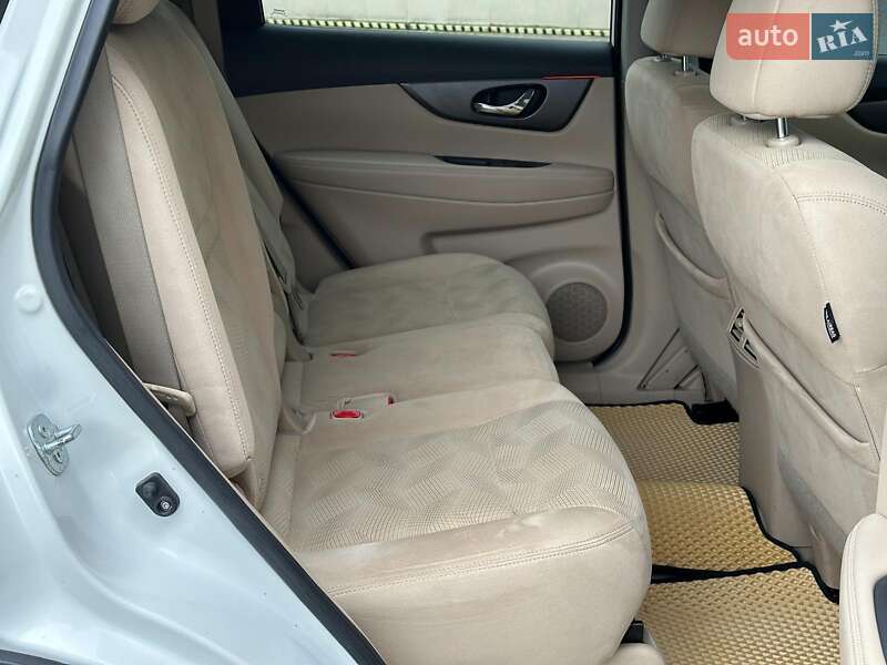 Внедорожник / Кроссовер Nissan Rogue 2014 в Одессе