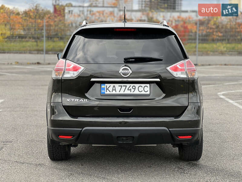Внедорожник / Кроссовер Nissan Rogue 2016 в Киеве