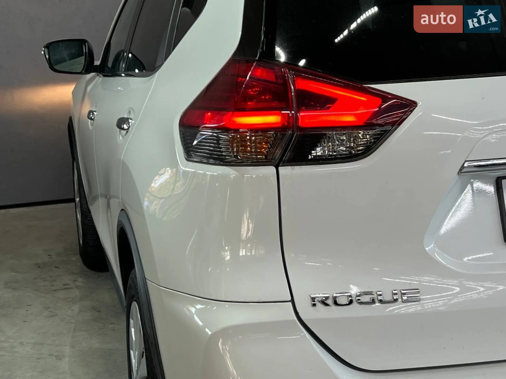 2017 Nissan Rogue - мініатюра 5