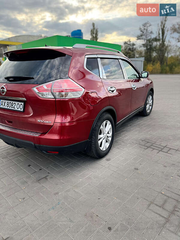 Позашляховик / Кросовер Nissan Rogue 2014 в Новомосковську