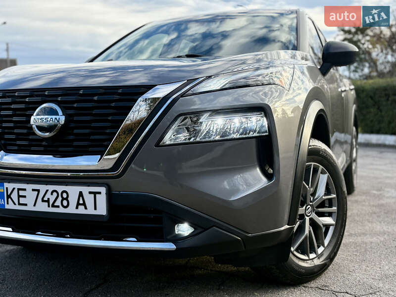 Внедорожник / Кроссовер Nissan Rogue 2020 в Каменском