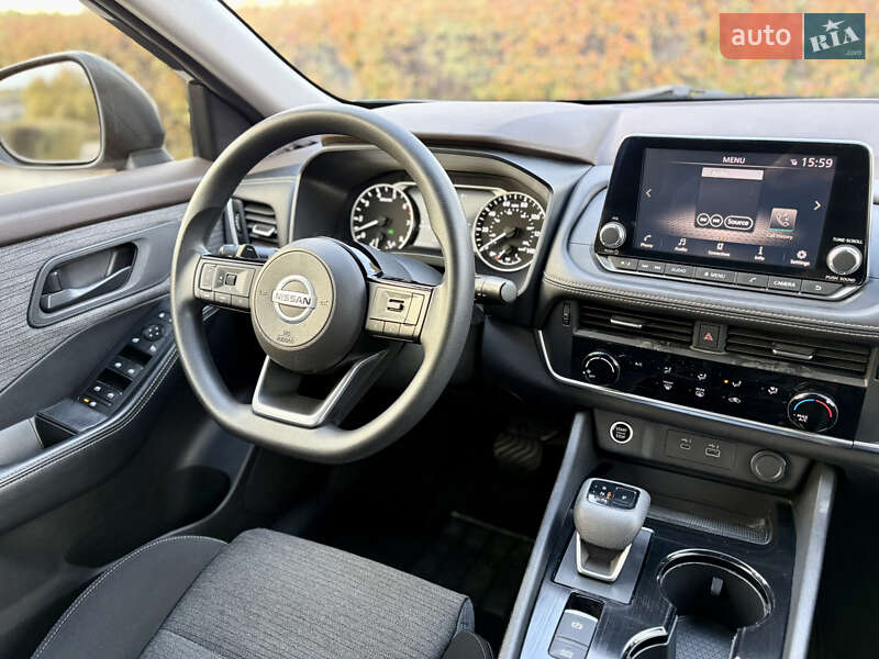 Внедорожник / Кроссовер Nissan Rogue 2020 в Каменском