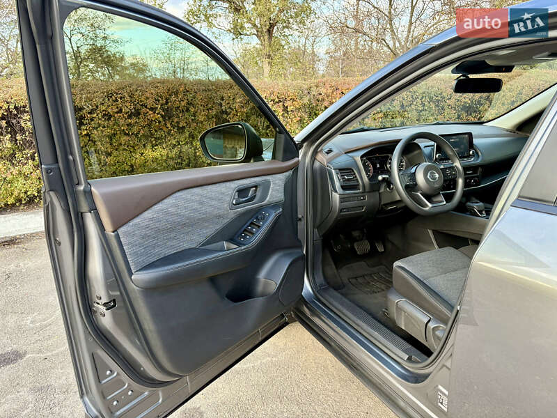 Внедорожник / Кроссовер Nissan Rogue 2020 в Каменском