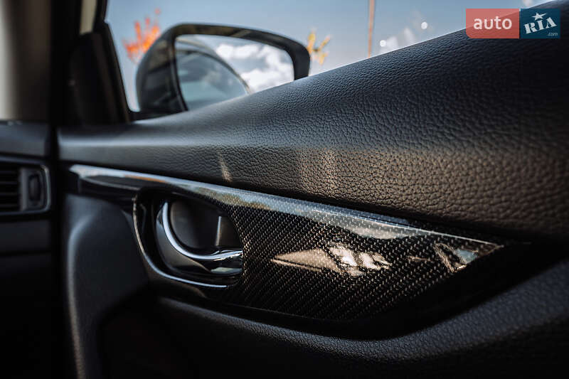 Внедорожник / Кроссовер Nissan Rogue 2018 в Белой Церкви