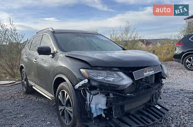 Внедорожник / Кроссовер Nissan Rogue 2017 в Львове