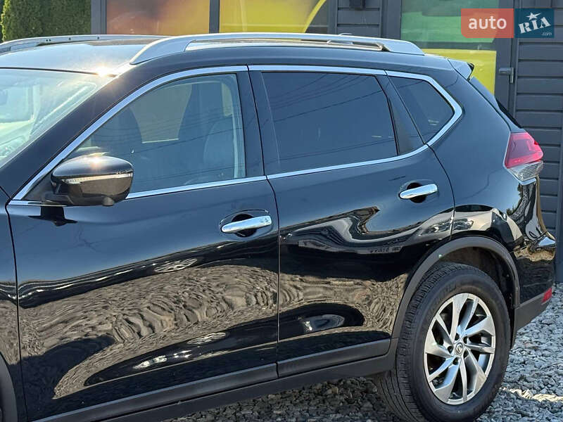 Внедорожник / Кроссовер Nissan Rogue 2018 в Стрые