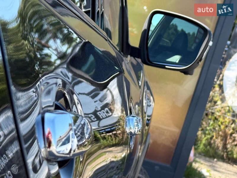 Внедорожник / Кроссовер Nissan Rogue 2018 в Стрые