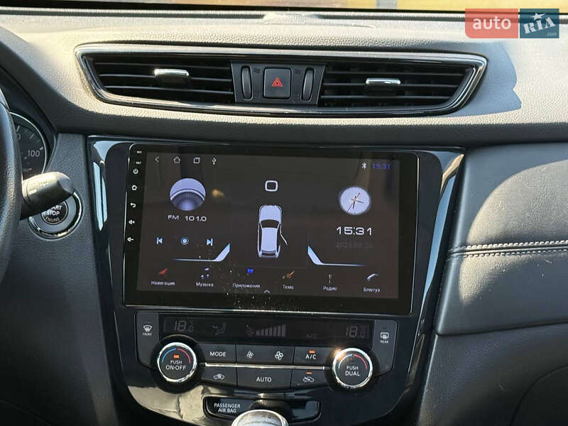 Внедорожник / Кроссовер Nissan Rogue 2018 в Стрые