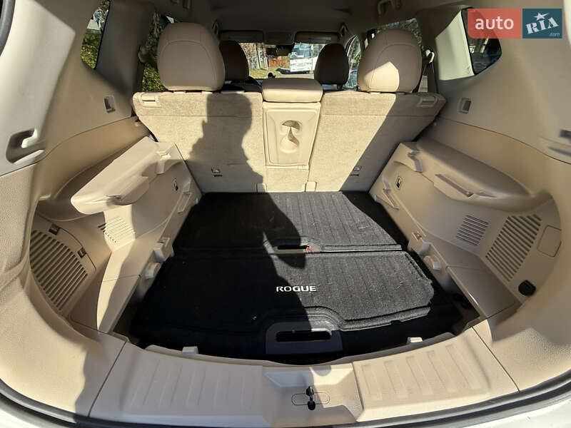 Внедорожник / Кроссовер Nissan Rogue 2019 в Корсуне-Шевченковском