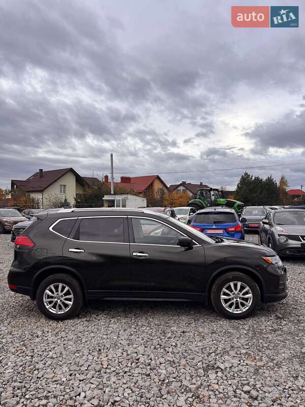 Внедорожник / Кроссовер Nissan Rogue 2017 в Львове фото 4 Внедорожник / Кроссовер Nissan Rogue 2017 в Львове