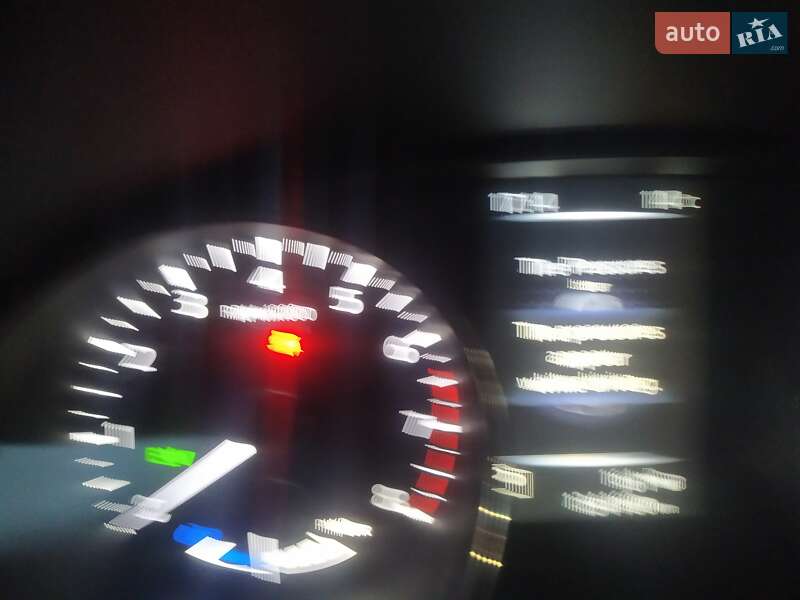 Внедорожник / Кроссовер Nissan Rogue 2017 в Львове