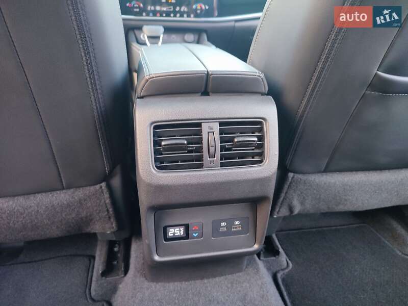 Внедорожник / Кроссовер Nissan Rogue 2023 в Киеве фото 43 Внедорожник / Кроссовер Nissan Rogue 2023 в Киеве