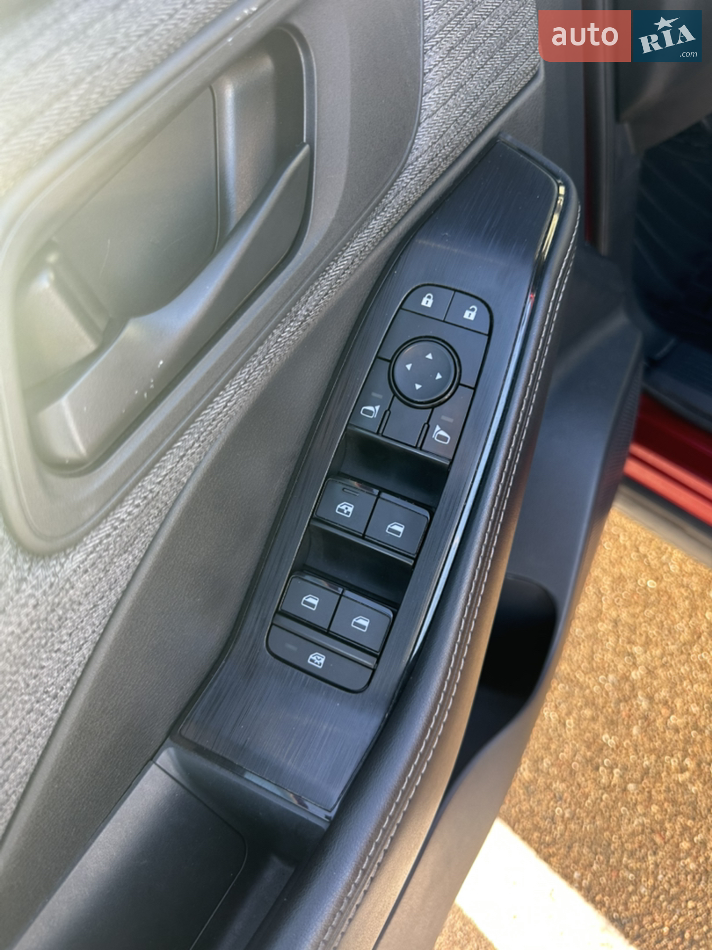 2021 Nissan Rogue - мініатюра 16