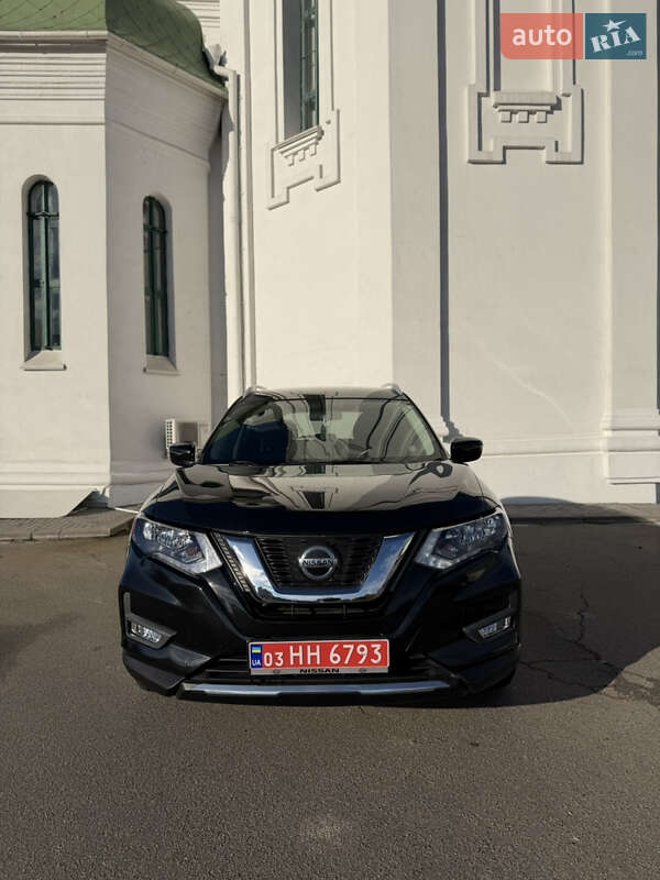 Внедорожник / Кроссовер Nissan Rogue 2018 в Киеве