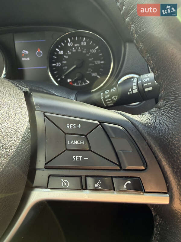 Внедорожник / Кроссовер Nissan Rogue 2018 в Киеве