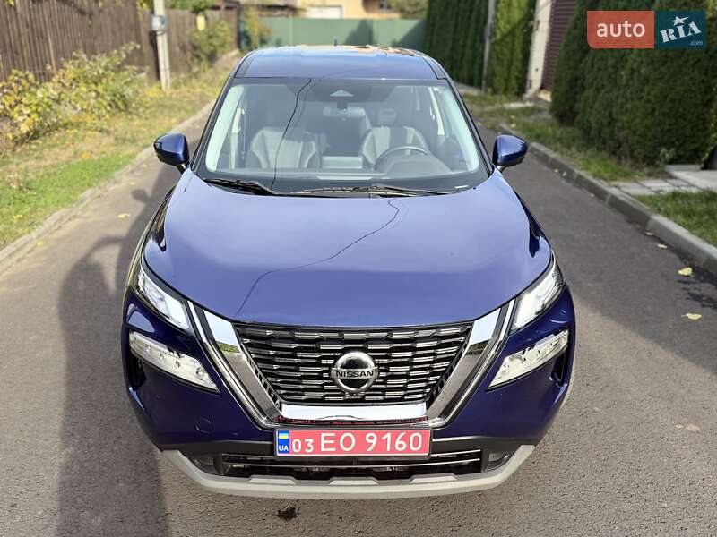 Внедорожник / Кроссовер Nissan Rogue 2021 в Киеве