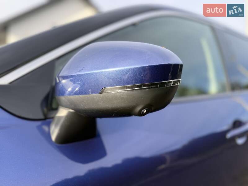 Внедорожник / Кроссовер Nissan Rogue 2021 в Киеве