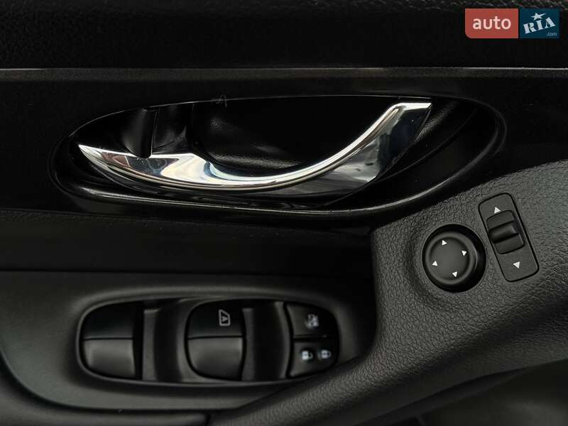 Внедорожник / Кроссовер Nissan Rogue 2018 в Ровно фото 10 Внедорожник / Кроссовер Nissan Rogue 2018 в Ровно