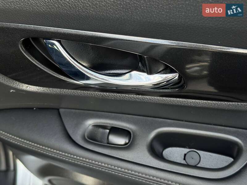 Внедорожник / Кроссовер Nissan Rogue 2018 в Ровно фото 47 Внедорожник / Кроссовер Nissan Rogue 2018 в Ровно