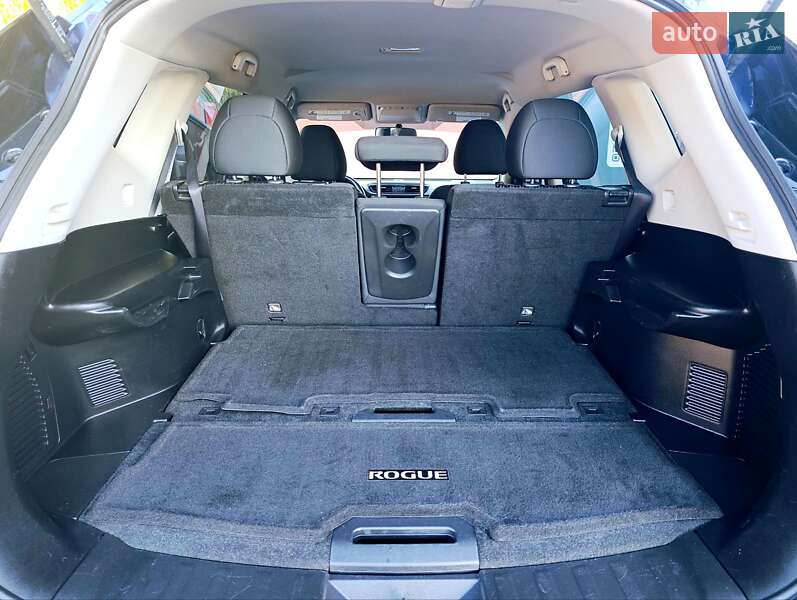 Внедорожник / Кроссовер Nissan Rogue 2018 в Виннице