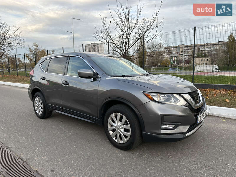 Позашляховик / Кросовер Nissan Rogue 2018 в Києві