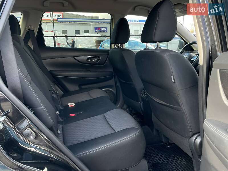 Позашляховик / Кросовер Nissan Rogue 2017 в Києві