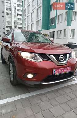 Позашляховик / Кросовер Nissan Rogue 2016 в Сарнах