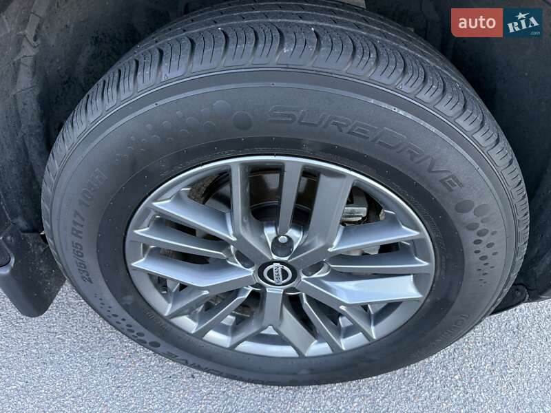 Позашляховик / Кросовер Nissan Rogue 2021 в Дніпрі