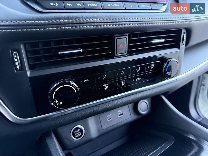 Позашляховик / Кросовер Nissan Rogue 2021 в Дніпрі