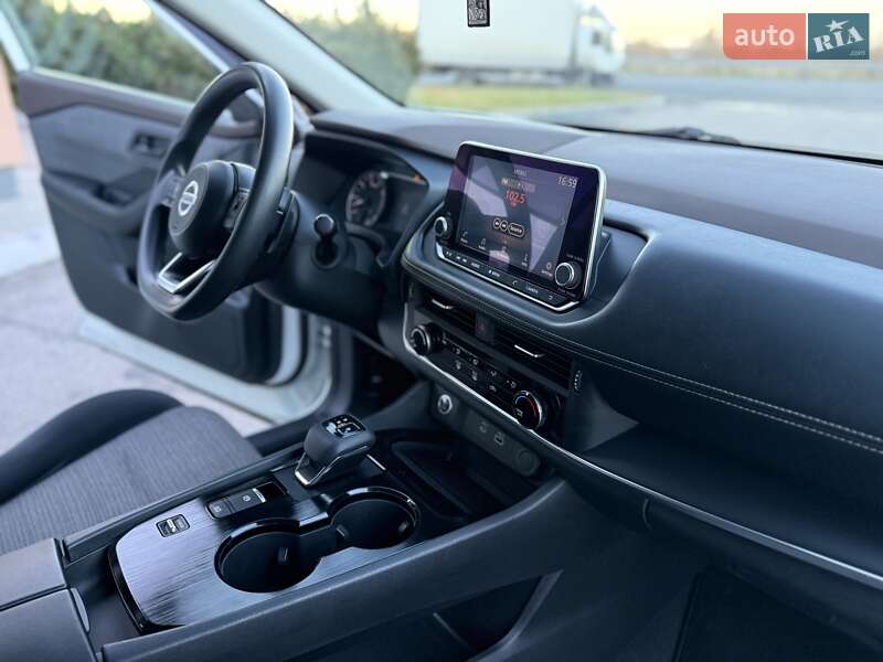 Позашляховик / Кросовер Nissan Rogue 2021 в Дніпрі