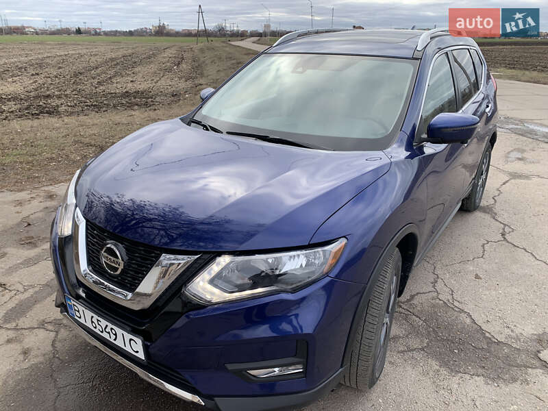 Внедорожник / Кроссовер Nissan Rogue 2018 в Полтаве