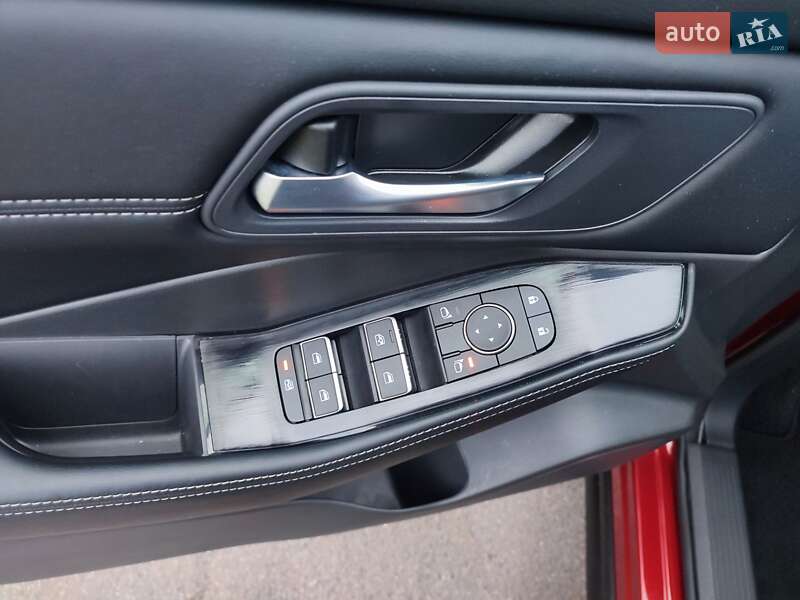 Внедорожник / Кроссовер Nissan Rogue 2024 в Киеве фото 46 Внедорожник / Кроссовер Nissan Rogue 2024 в Киеве