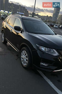 Позашляховик / Кросовер Nissan Rogue 2016 в Києві