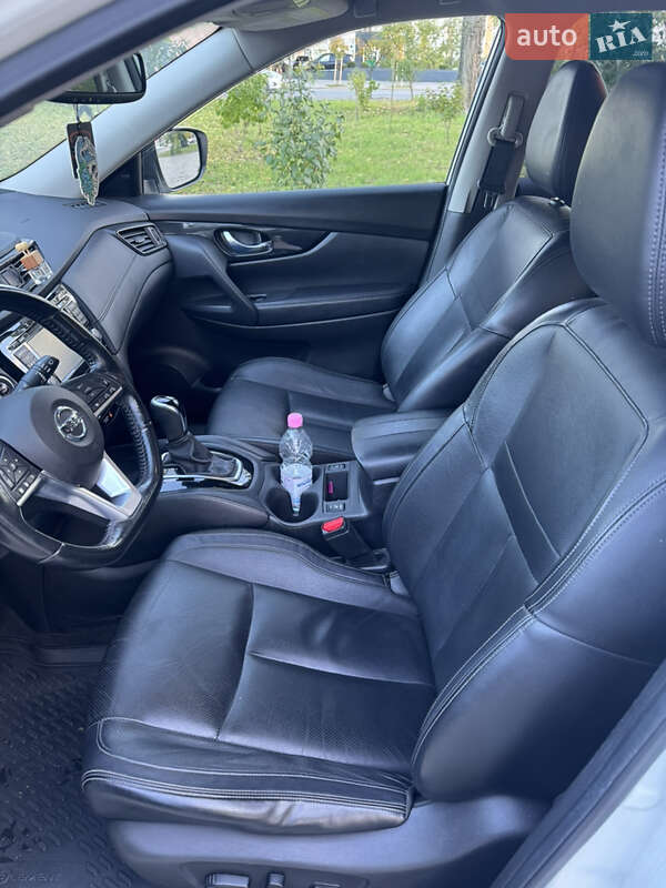 Внедорожник / Кроссовер Nissan Rogue 2018 в Одессе