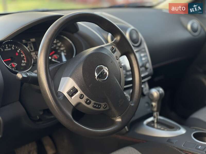 Внедорожник / Кроссовер Nissan Rogue 2013 в Днепре