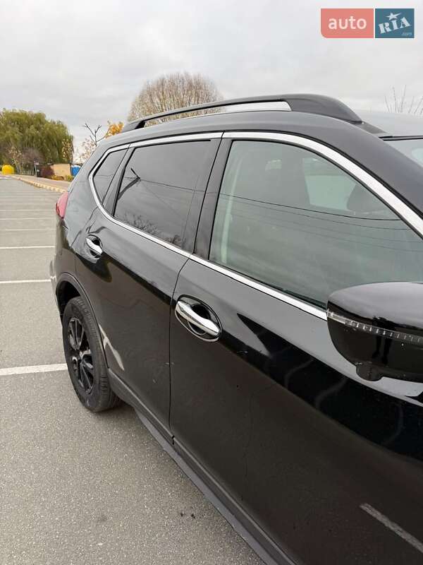 Позашляховик / Кросовер Nissan Rogue 2018 в Києві