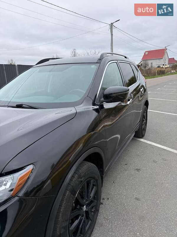 Позашляховик / Кросовер Nissan Rogue 2018 в Києві