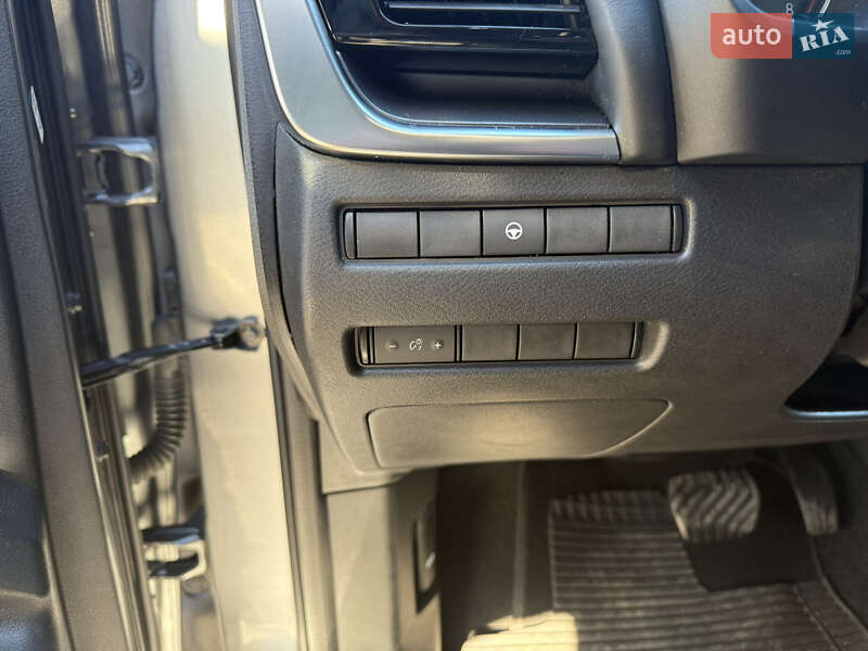 Внедорожник / Кроссовер Nissan Rogue 2021 в Ровно фото 25 Внедорожник / Кроссовер Nissan Rogue 2021 в Ровно