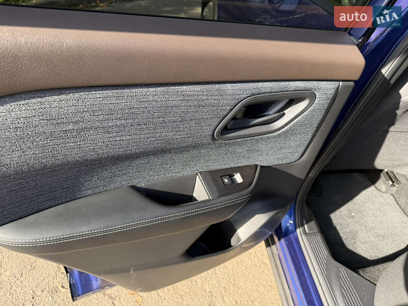 Внедорожник / Кроссовер Nissan Rogue 2020 в Ровно фото 31 Внедорожник / Кроссовер Nissan Rogue 2020 в Ровно