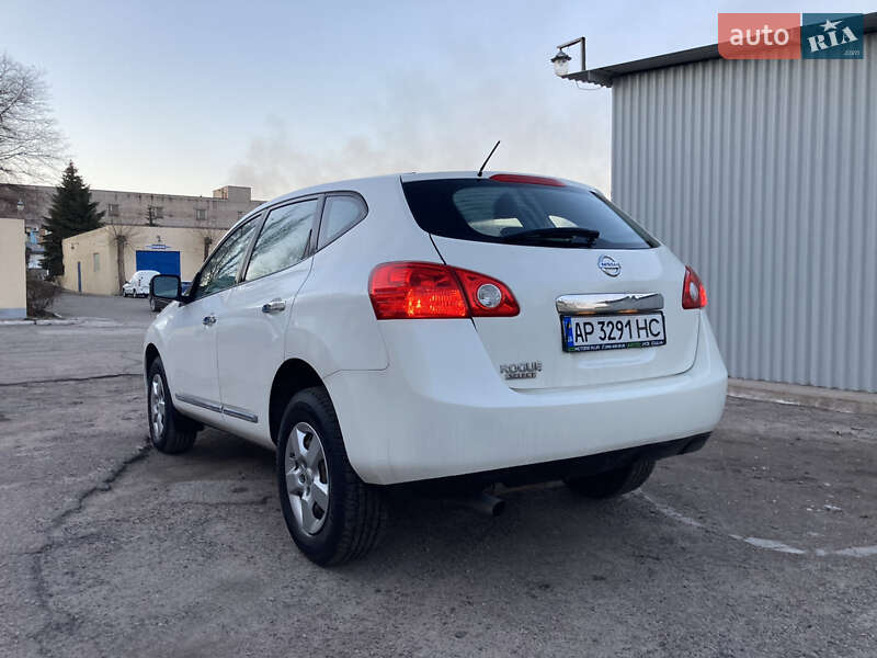 Внедорожник / Кроссовер Nissan Rogue 2014 в Запорожье