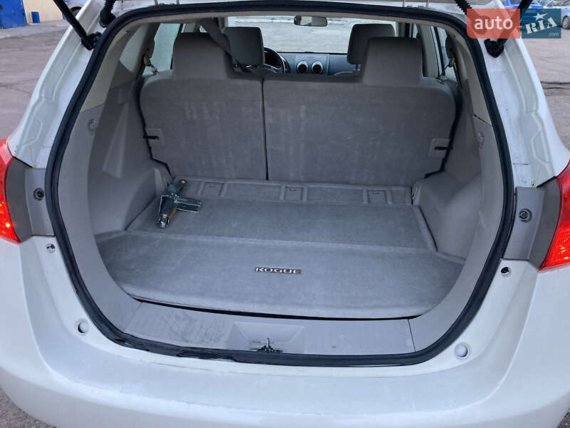 Внедорожник / Кроссовер Nissan Rogue 2014 в Запорожье