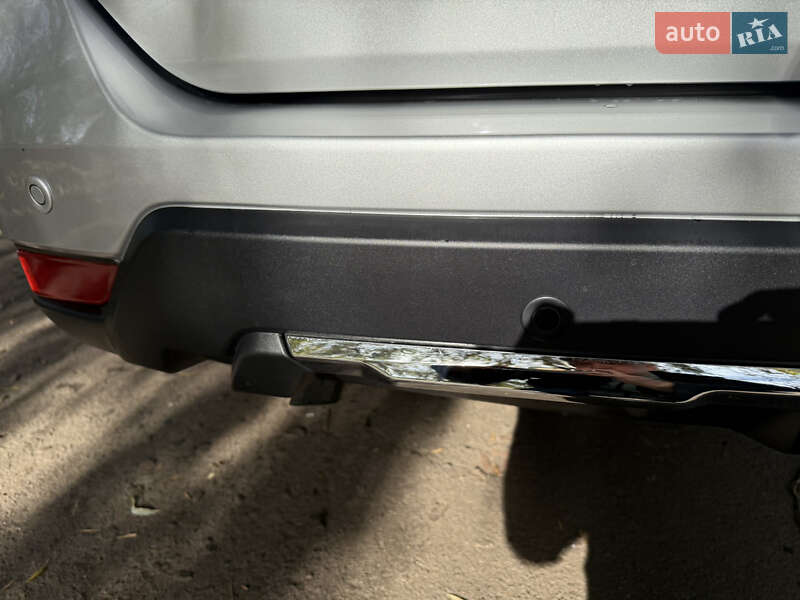 Внедорожник / Кроссовер Nissan Rogue 2019 в Ровно