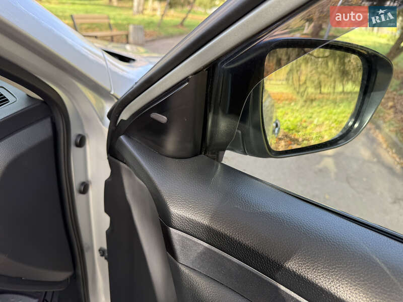 Внедорожник / Кроссовер Nissan Rogue 2019 в Ровно