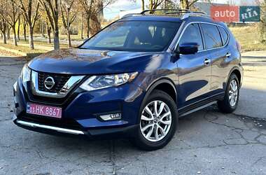 Внедорожник / Кроссовер Nissan Rogue 2017 в Запорожье