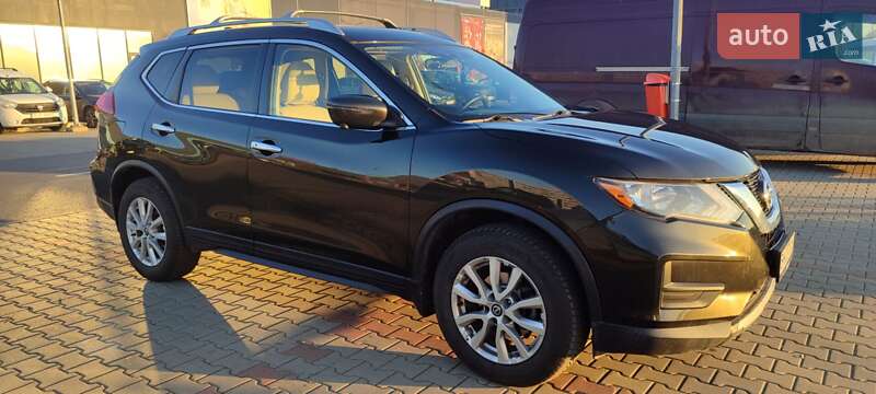 Позашляховик / Кросовер Nissan Rogue 2017 в Ізмаїлі
