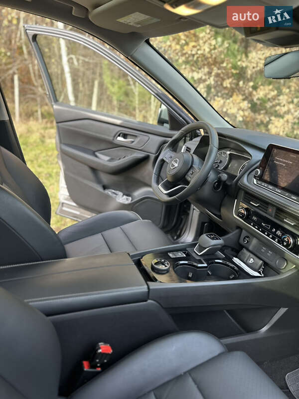 Внедорожник / Кроссовер Nissan Rogue 2024 в Киеве