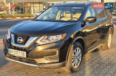 Позашляховик / Кросовер Nissan Rogue 2017 в Ізмаїлі
