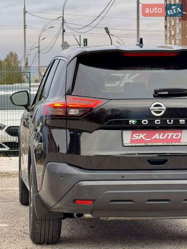Внедорожник / Кроссовер Nissan Rogue 2021 в Киеве